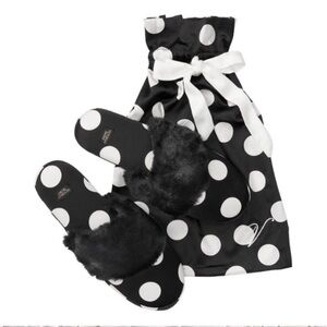 Victoria’s Secret stain polka dot Black and white slippers